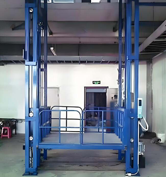 托里导轨式升降货梯